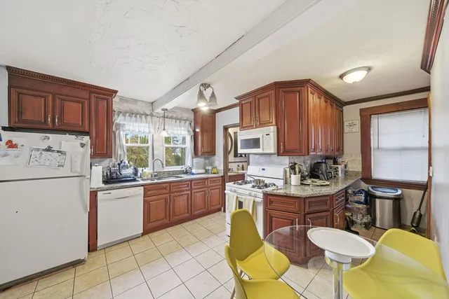 $800,000 | 37 Albion Street, Methuen, MA 01844