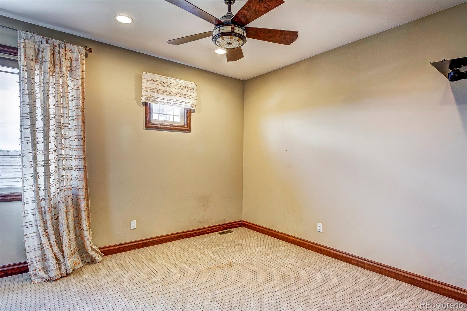 955 Buffalo Ridge Road Castle Pines, CO 80108 - Photo 17 of 30 Gallery Image 17