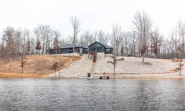 $1,699,000 | 246 West Westwind Drive, Wappapello, MO 63966