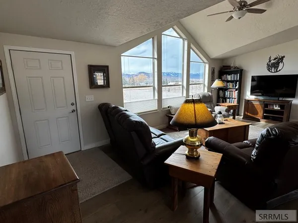 $415,000 | 228 Bluebird Lane, Challis, ID 83226