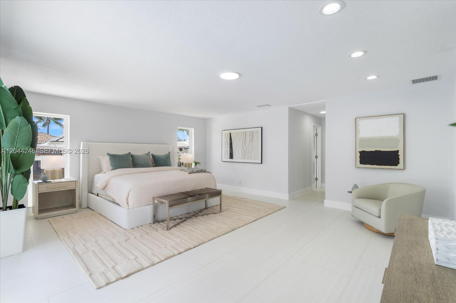 2680 Northeast 47th Street Lighthouse Point, FL 33064 - Photo 8 of 20