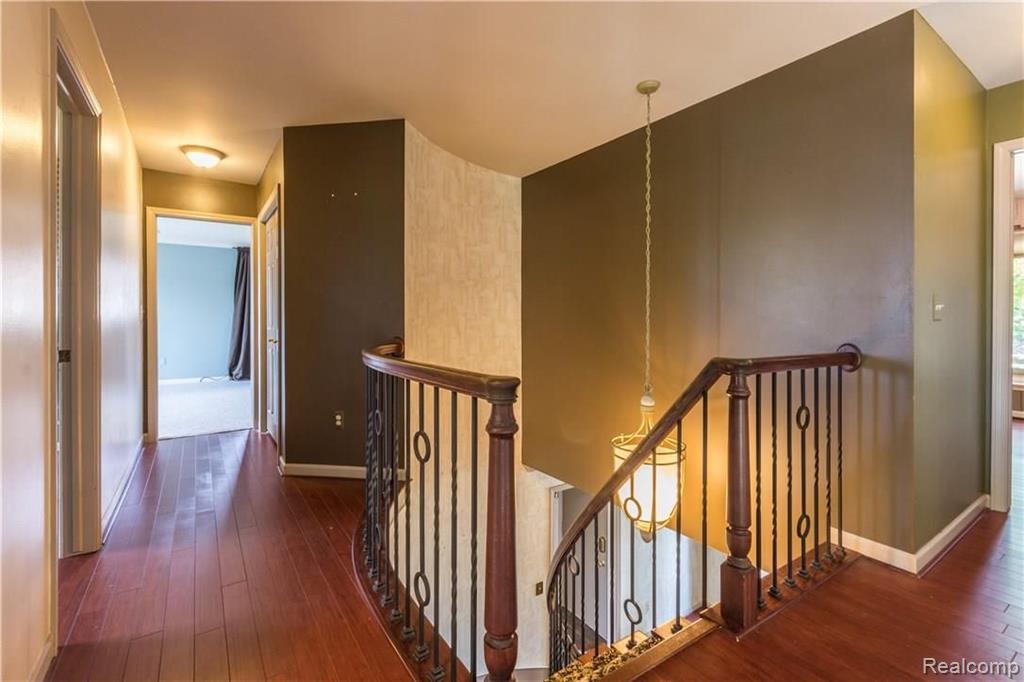 1865 South Shore Drive Rochester Hills, MI 48307 - Photo 30 of 47