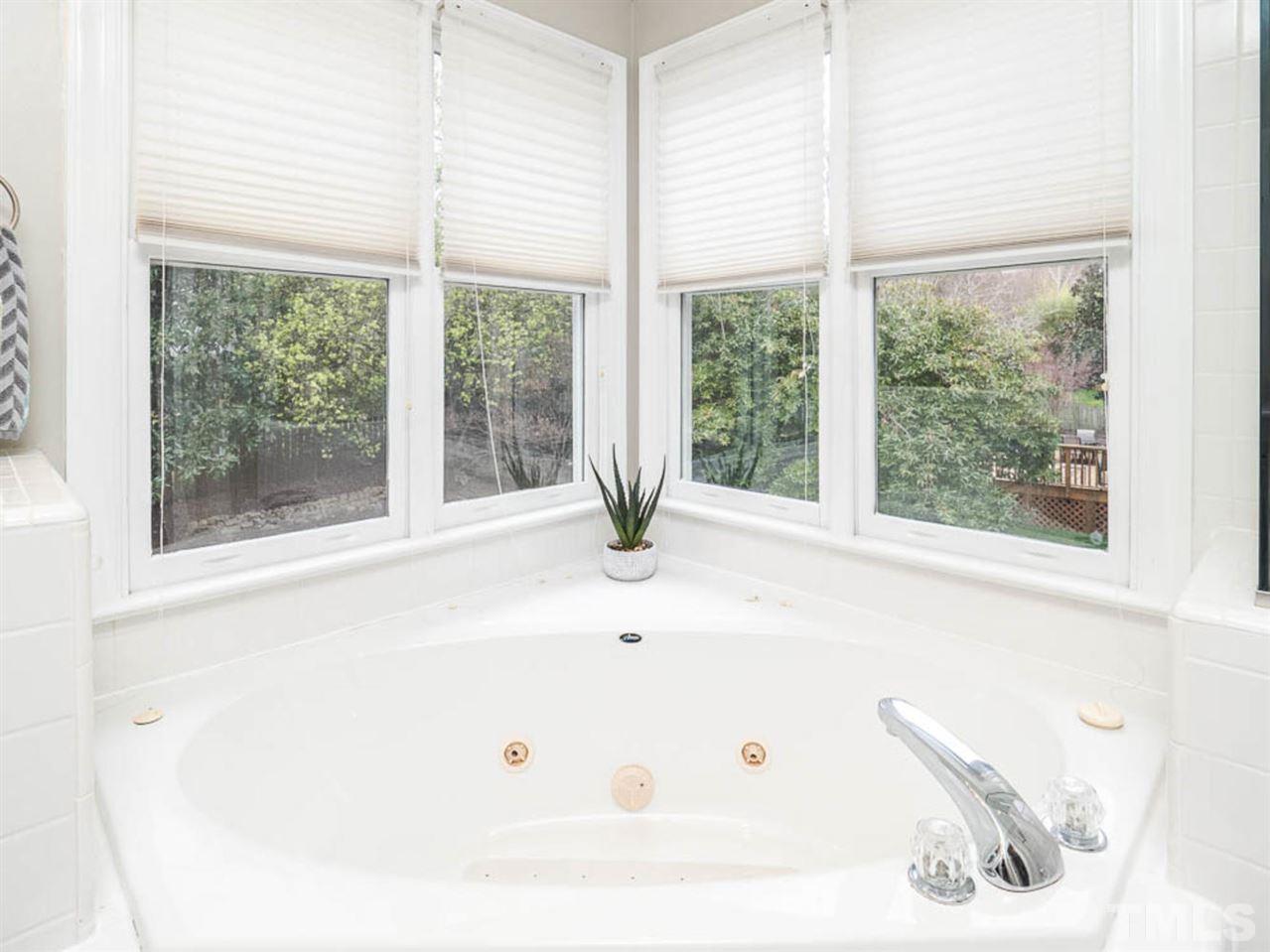 9105 Dawnshire Road Raleigh, NC 27615 - Photo 20 of 30