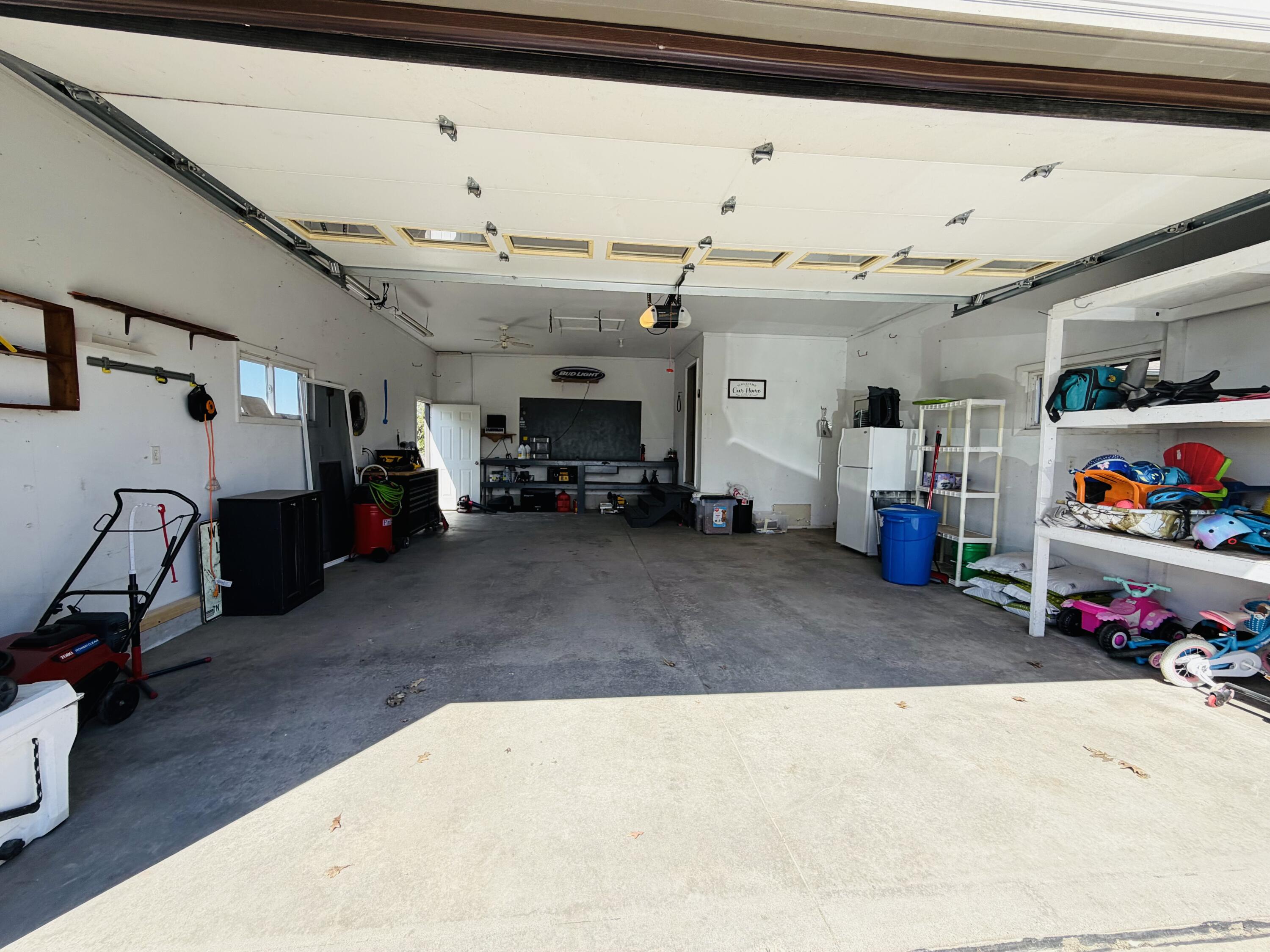 N1179 County Rd O Bergen, WI 54658 - Photo 23 of 31 Garage