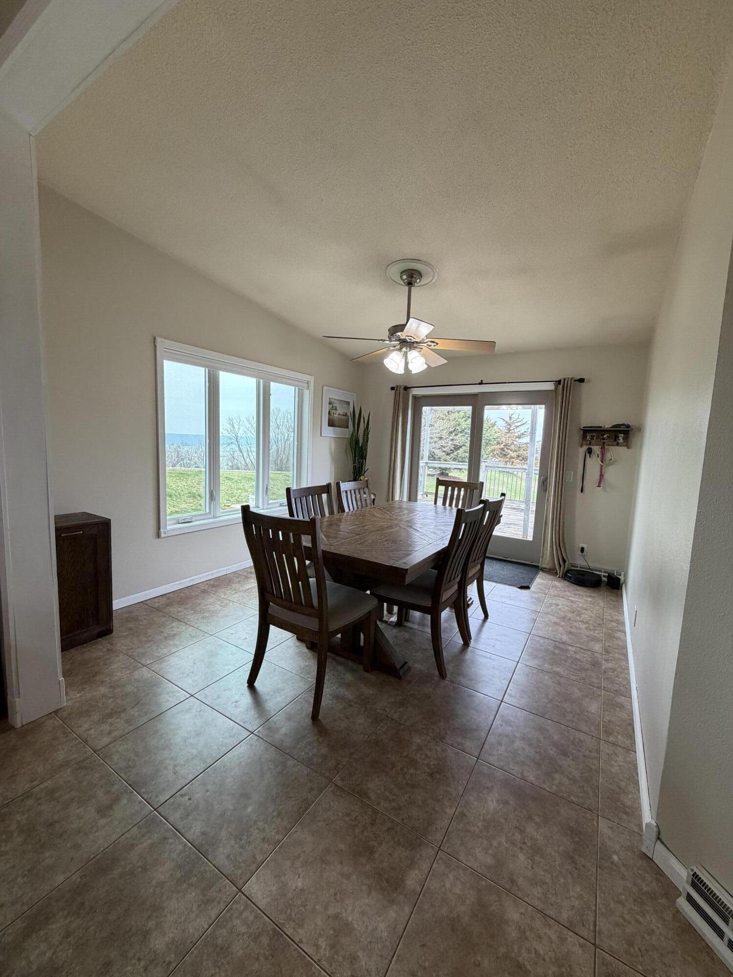 N1179 County Rd O Bergen, WI 54658 - Photo 5 of 31 Dining