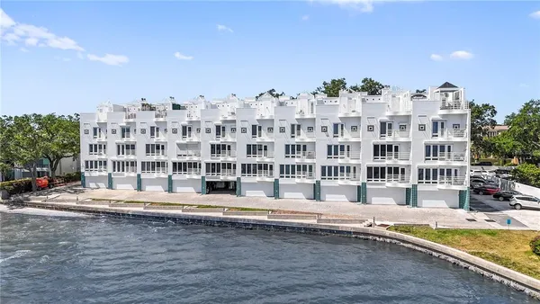 a view of an ocean with a large building