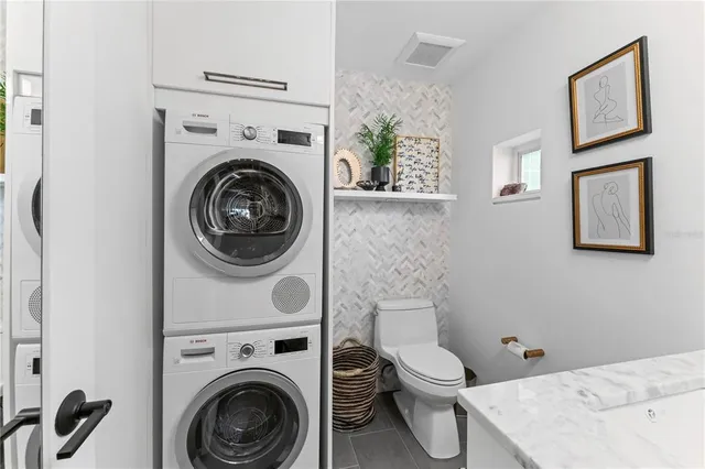 $999,000 | 4950 Bayshore Boulevard, Unit 27, Tampa, FL 33611