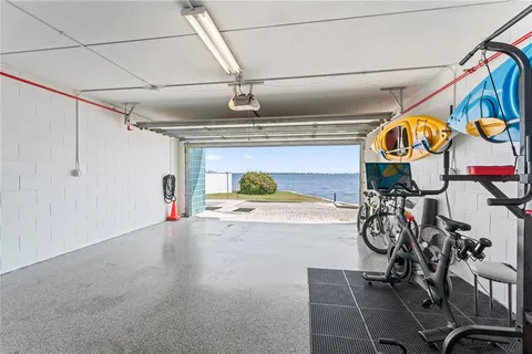 $999,000 | 4950 Bayshore Boulevard, Unit 27, Tampa, FL 33611