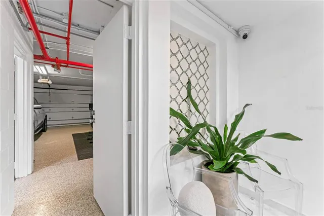 $999,000 | 4950 Bayshore Boulevard, Unit 27, Tampa, FL 33611