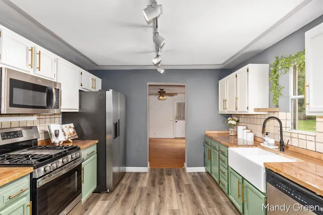 $274,900 | 10551 West Harlow Road, Greenville, MI 48838