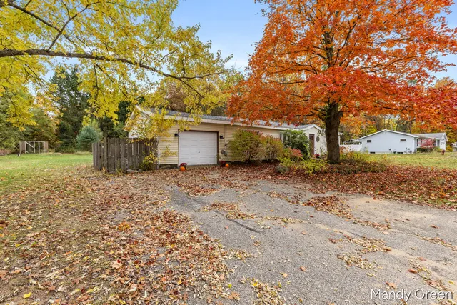 $274,900 | 10551 West Harlow Road, Greenville, MI 48838