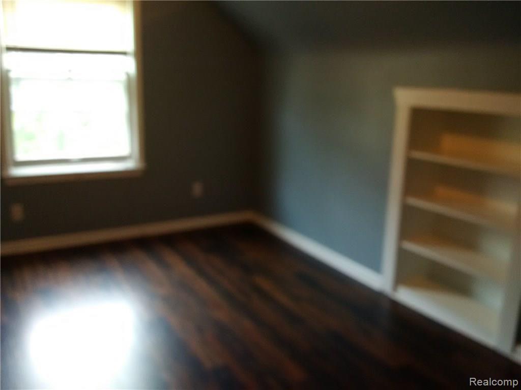 1153 Farmington Road Garden City, MI 48135 - Photo 7 of 10