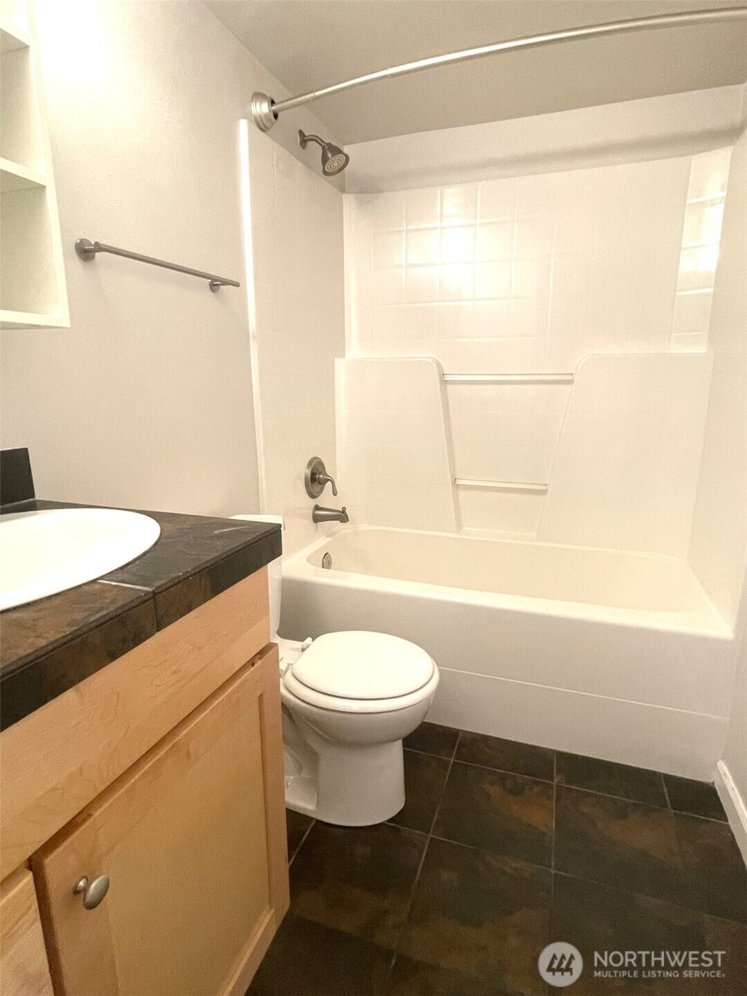 4725 35th Avenue Southwest, Unit B Seattle, WA 98126 - Photo 11 of 17