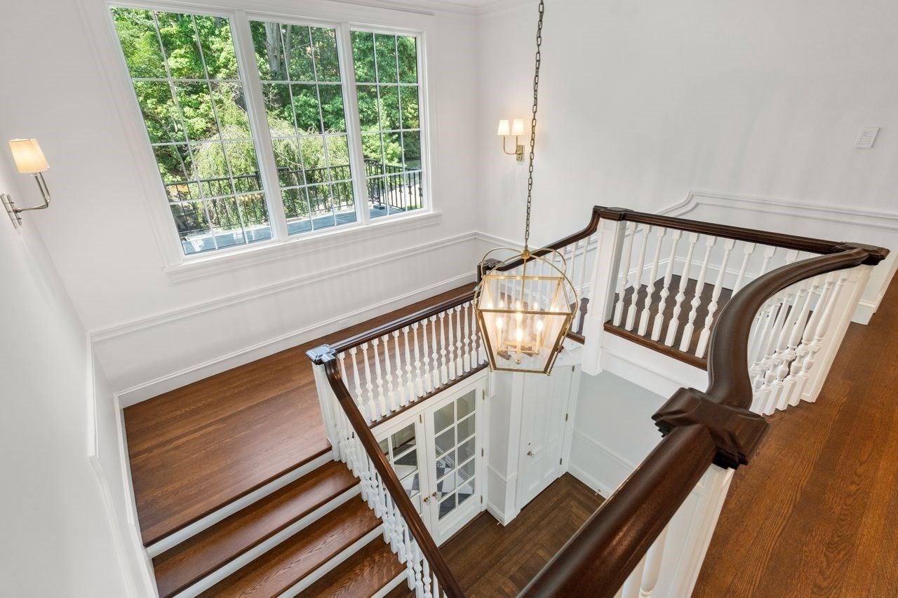 9 The Ledges Road Newton, MA 02459 - Photo 18 of 33 Gallery Image 18