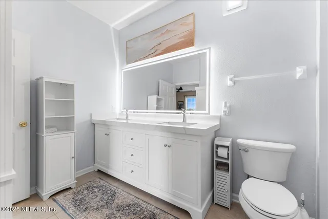 $260,000 | 7801 Point Meadows Drive, Unit 8404, Jacksonville, FL 32256