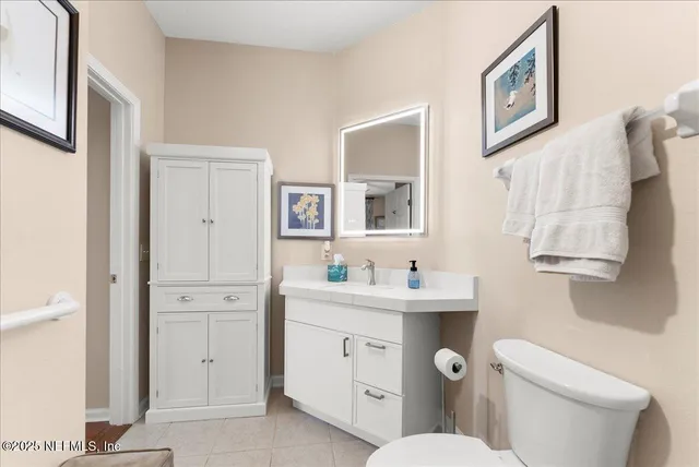 $260,000 | 7801 Point Meadows Drive, Unit 8404, Jacksonville, FL 32256