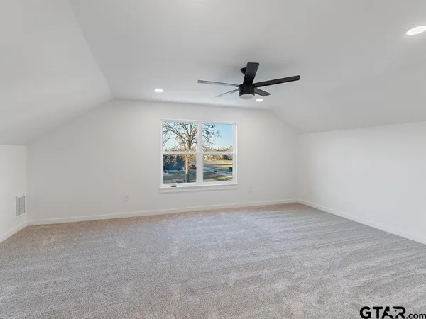 $589,000 | 75 West Elmwood Drive, Mount Vernon, TX 75457