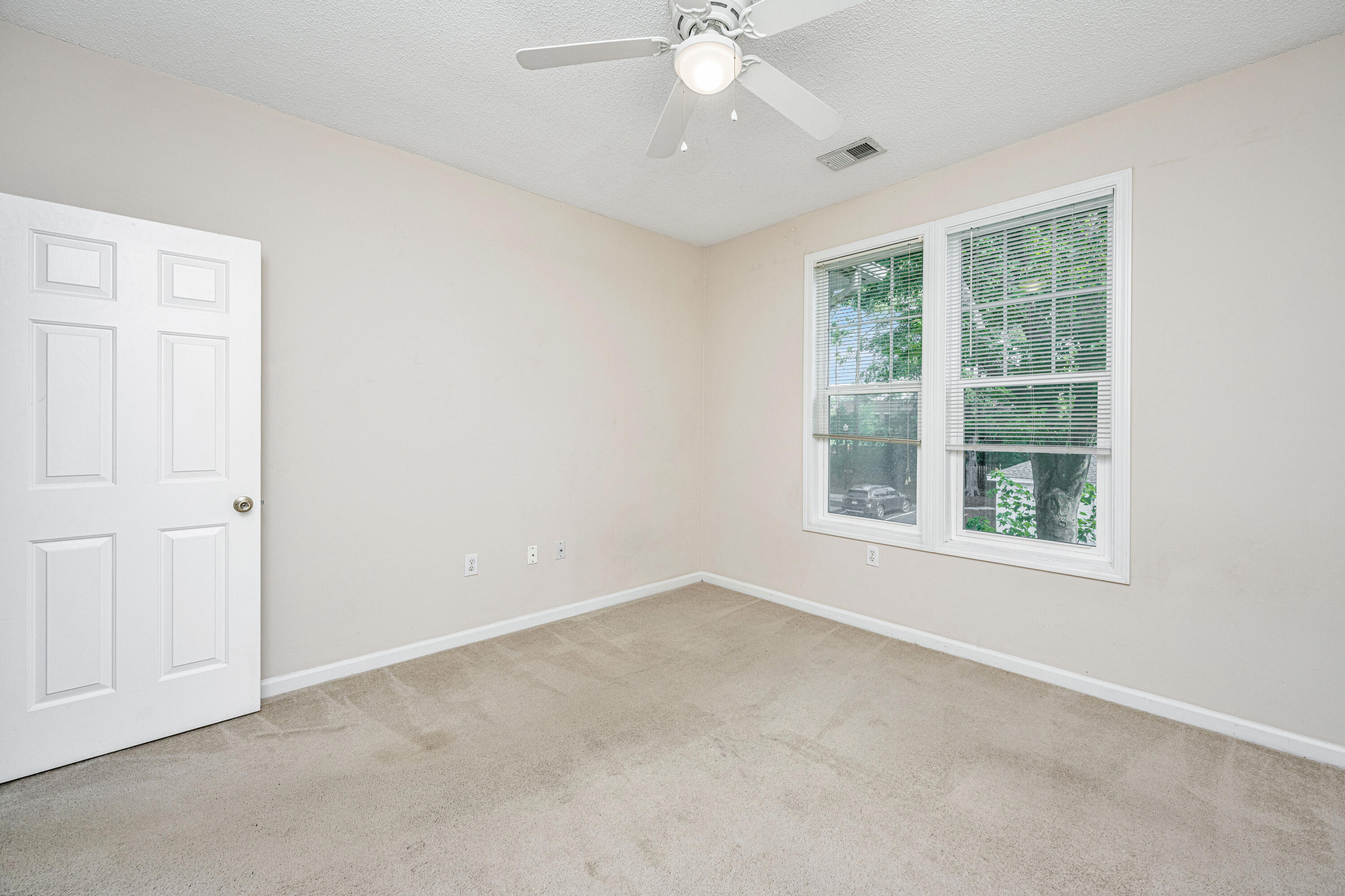 2128 Chatelain Way Mount Pleasant, SC 29464 - Photo 32 of 72 2128ChatelainWay023