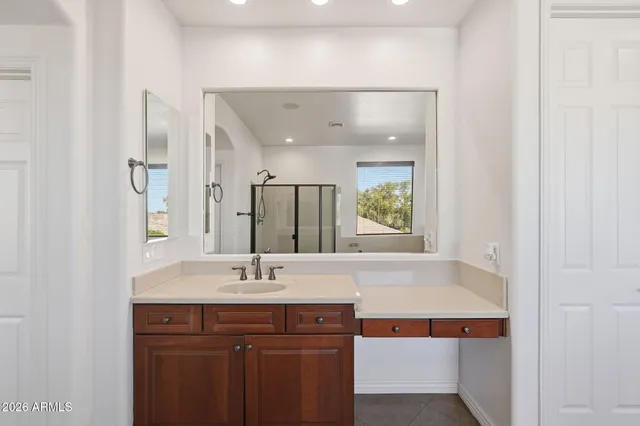 $915,900 | 2718 East Hampton Lane, Gilbert, AZ 85295