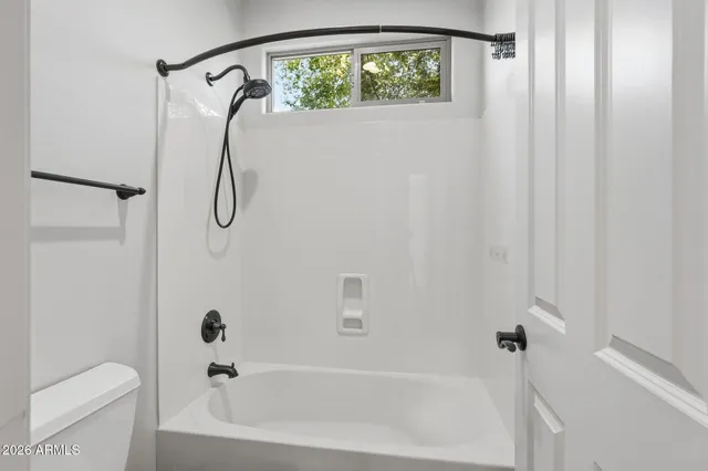 $915,900 | 2718 East Hampton Lane, Gilbert, AZ 85295