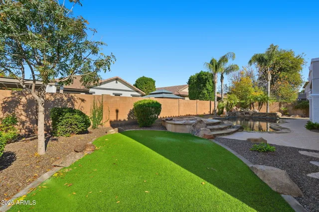 $915,900 | 2718 East Hampton Lane, Gilbert, AZ 85295