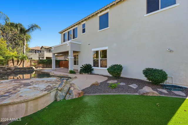 $915,900 | 2718 East Hampton Lane, Gilbert, AZ 85295