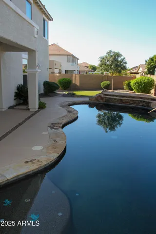 $945,900 | 2718 East Hampton Lane, Gilbert, AZ 85295