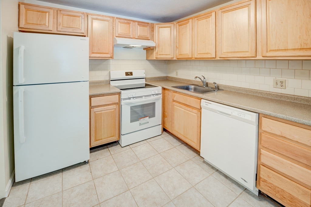 388 Great Road, Unit A9 Acton, MA 01720 - Photo 9 of 30