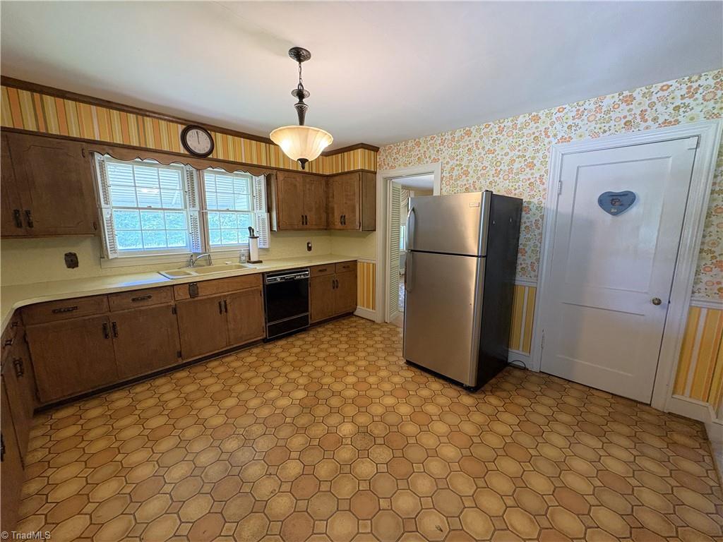 1261 Bethany Road Madison, NC 27025 - Photo 25 of 49