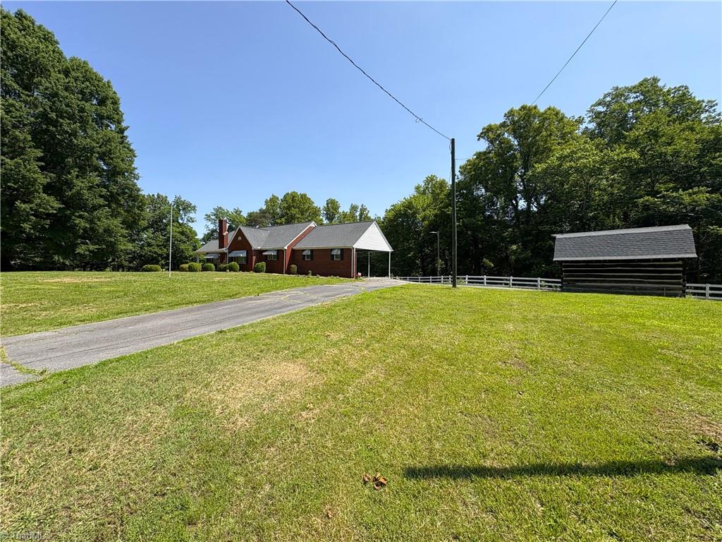 1261 Bethany Road Madison, NC 27025 - Photo 5 of 49