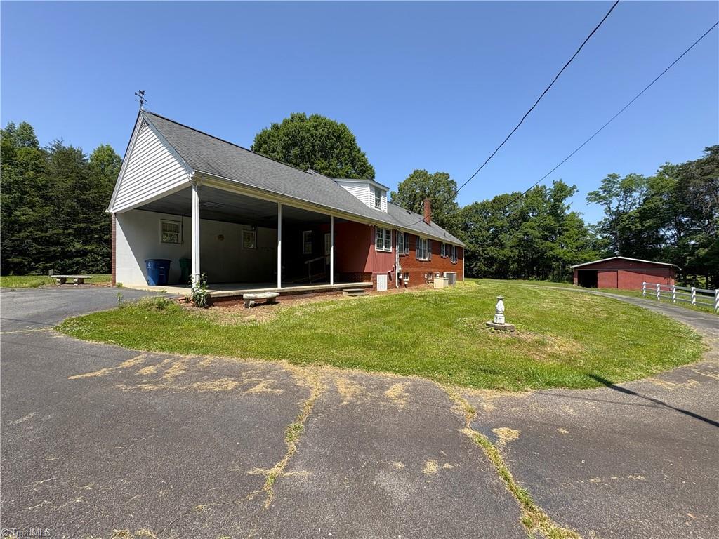 1261 Bethany Road Madison, NC 27025 - Photo 7 of 49