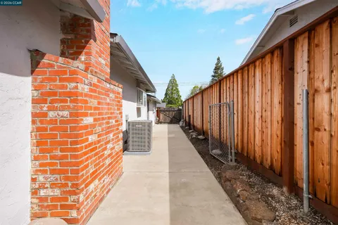 $910,000 | 5506 Florida Drive, Concord, CA 94521