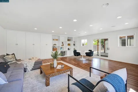 $910,000 | 5506 Florida Drive, Concord, CA 94521