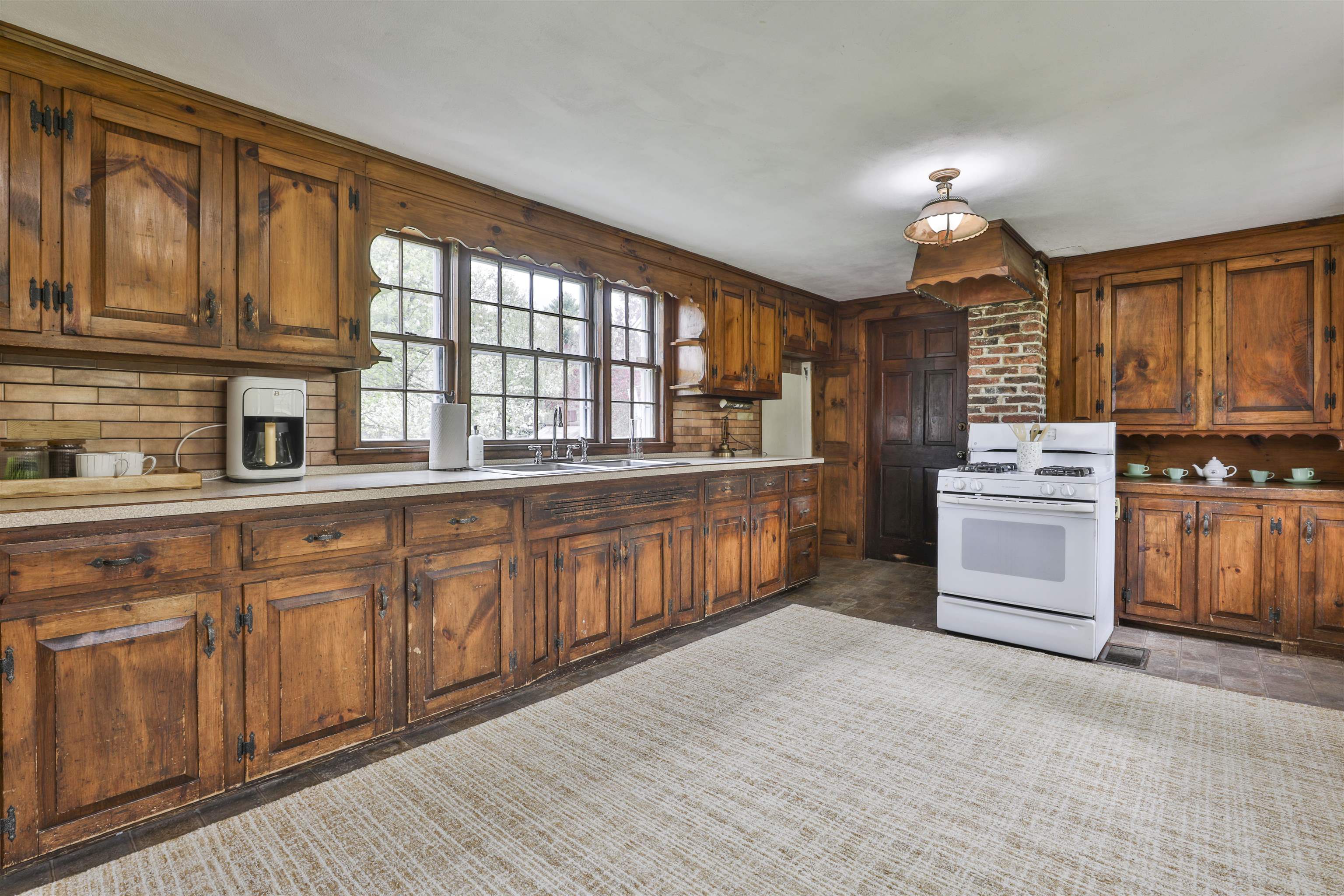 1 Featherbed Lane Derry, NH 03038 - Photo 12 of 46