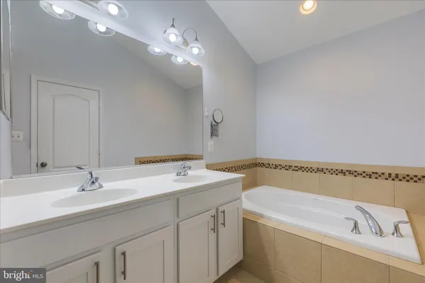 $550,000 | 608 South Cherry Grove Avenue, Annapolis, MD 21401