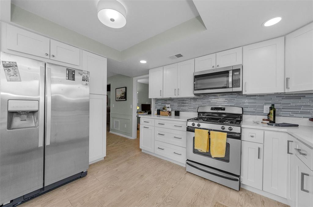 1525 Ruth Road Dunedin, FL 34698 - Photo 14 of 40
