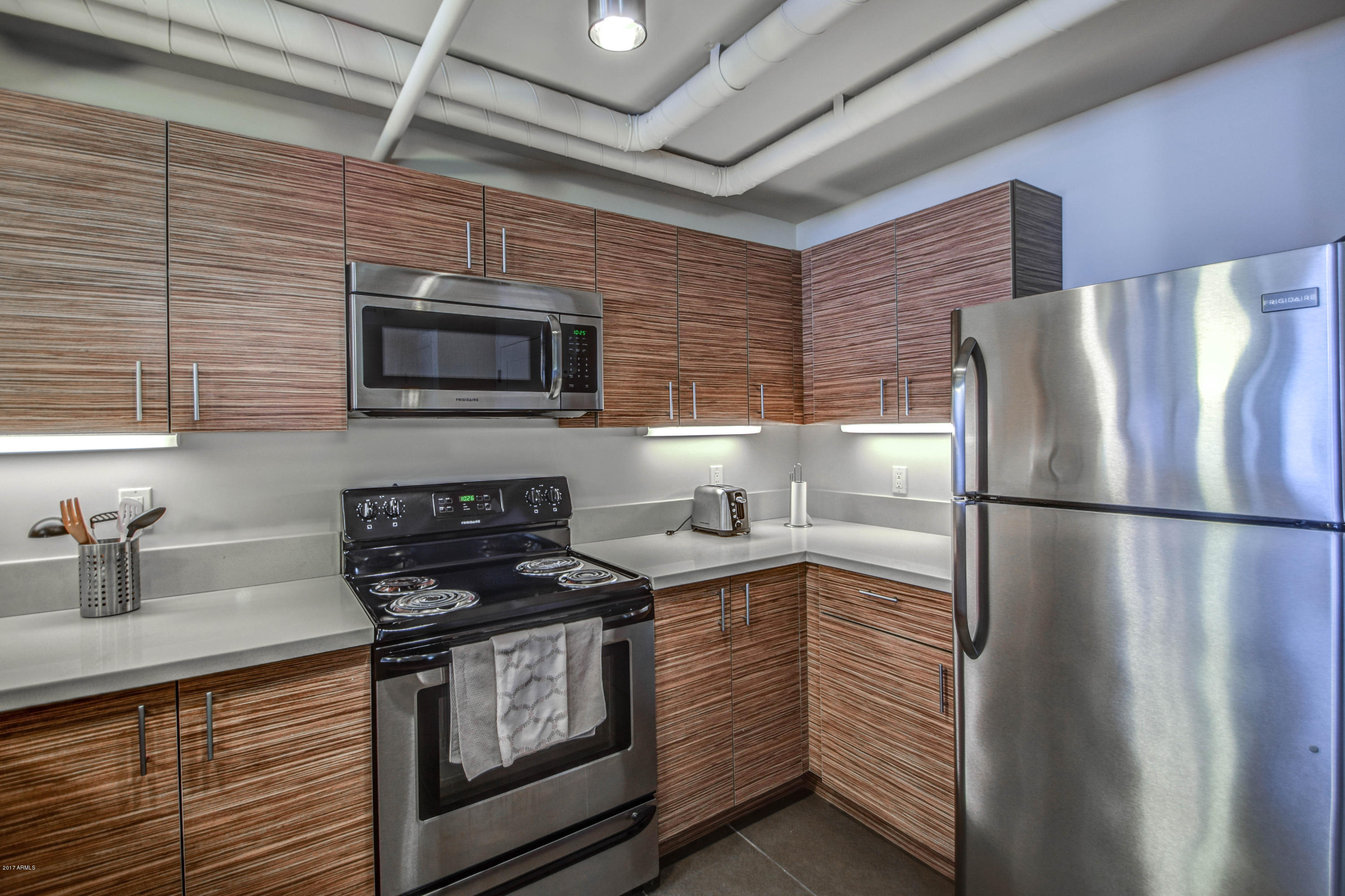 535 West Thomas Road, Unit 312 Phoenix, AZ 85013 - Photo 25 of 39 Kitchen 17