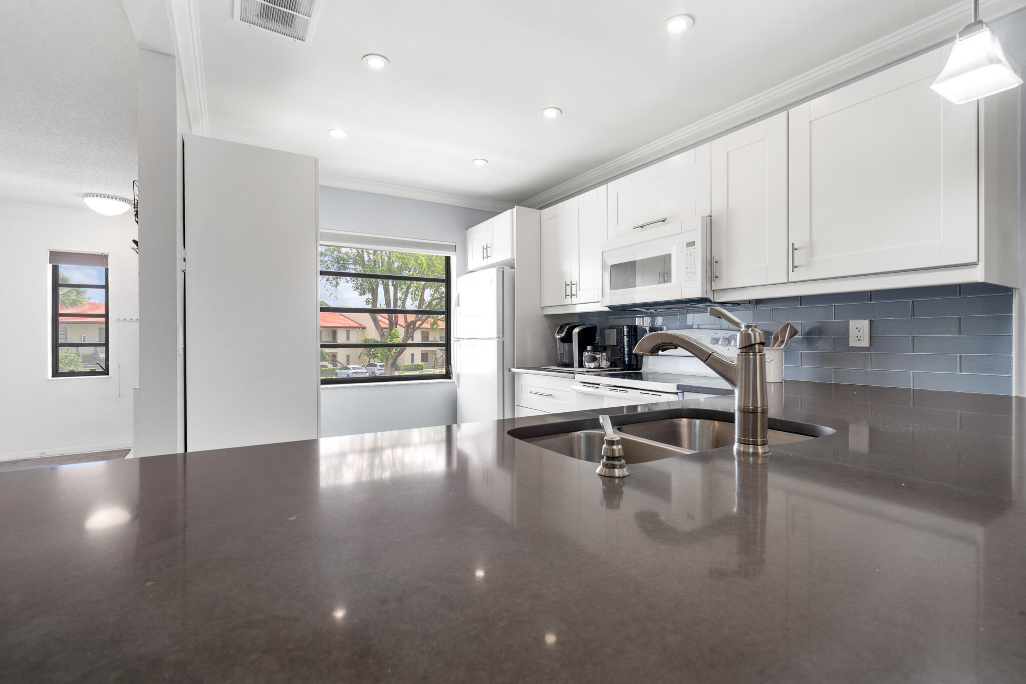 21218 Lago Circle, Unit F Boca Raton, FL 33433 - Photo 11 of 40 DSC01952