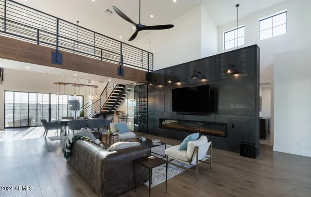 $8,500 | 8504 South 10th Lane, Unit 4, Phoenix, AZ 85041