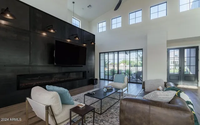 $8,500 | 8504 South 10th Lane, Unit 4, Phoenix, AZ 85041