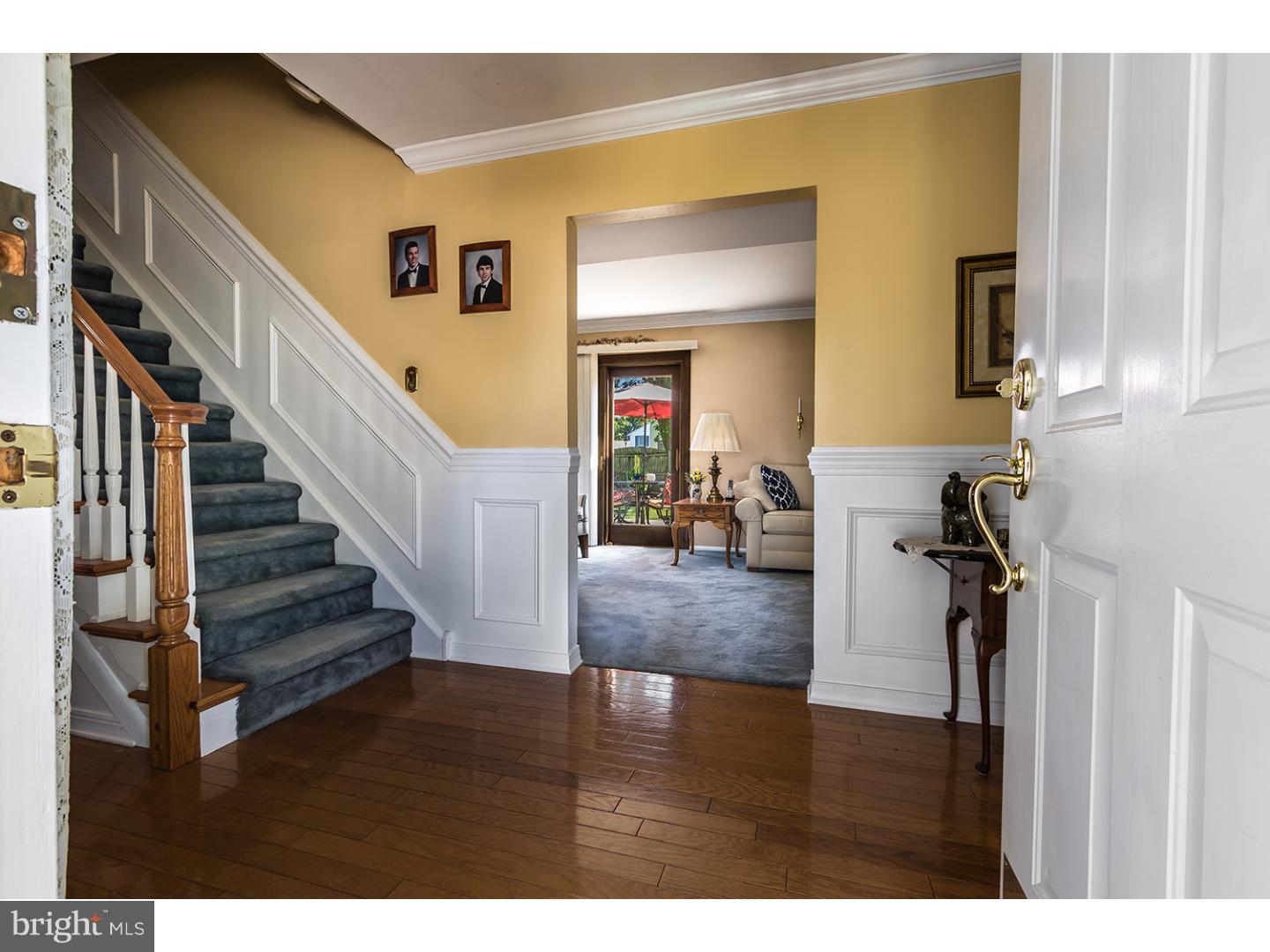 151 Meadowview Circle Evesham, NJ 08053 - Photo 3 of 24 Gallery Image 3