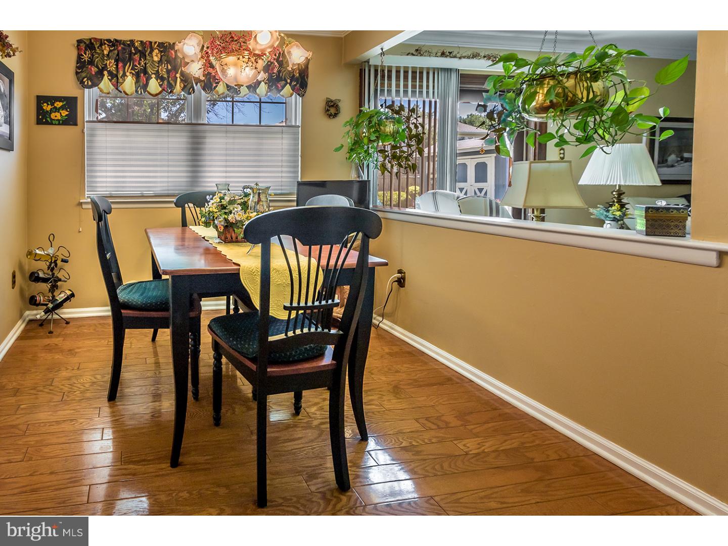151 Meadowview Circle Evesham, NJ 08053 - Photo 7 of 24 Gallery Image 7