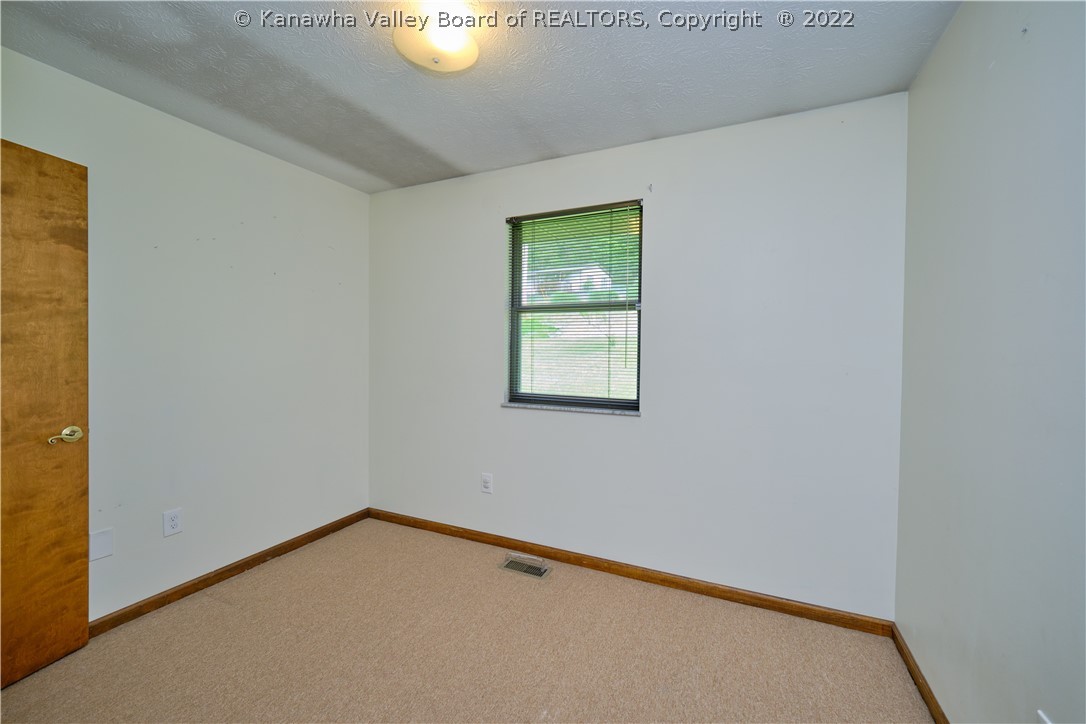1529 Rocky Step Road Scott Depot, WV 25560 - Photo 14 of 27 Gallery Image 14