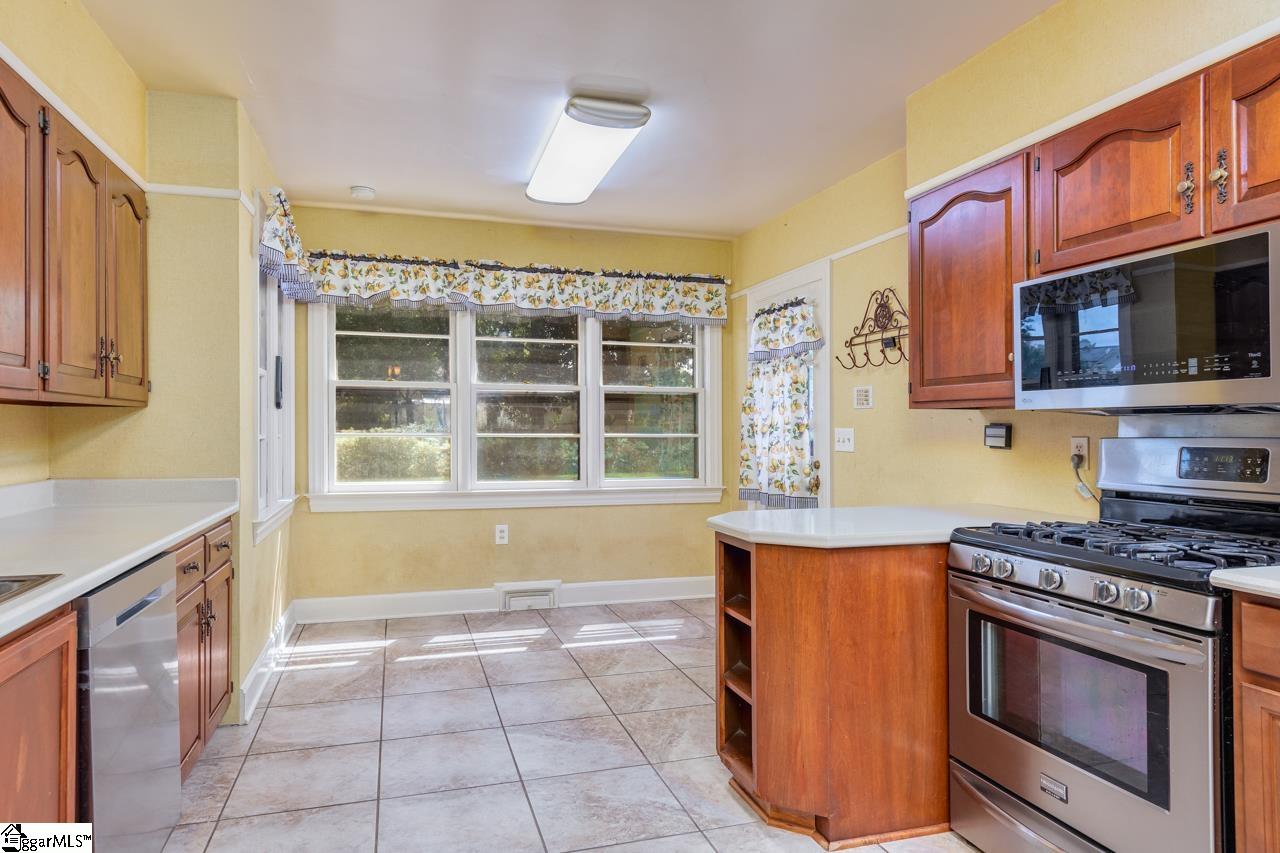 203 Chestnut Street Clinton, SC 29325 - Photo 12 of 36 Gallery Image 12