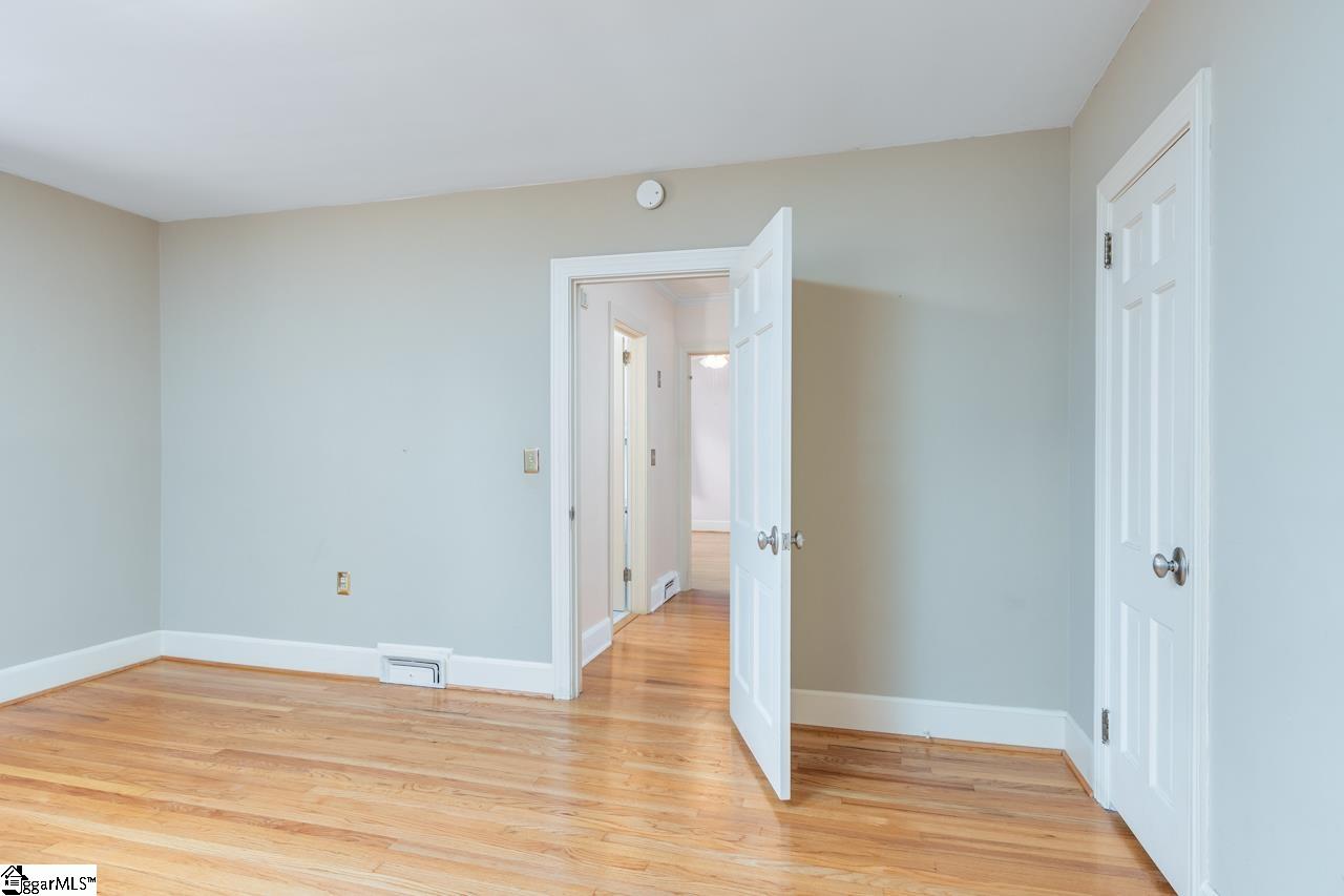 203 Chestnut Street Clinton, SC 29325 - Photo 17 of 36 Gallery Image 17