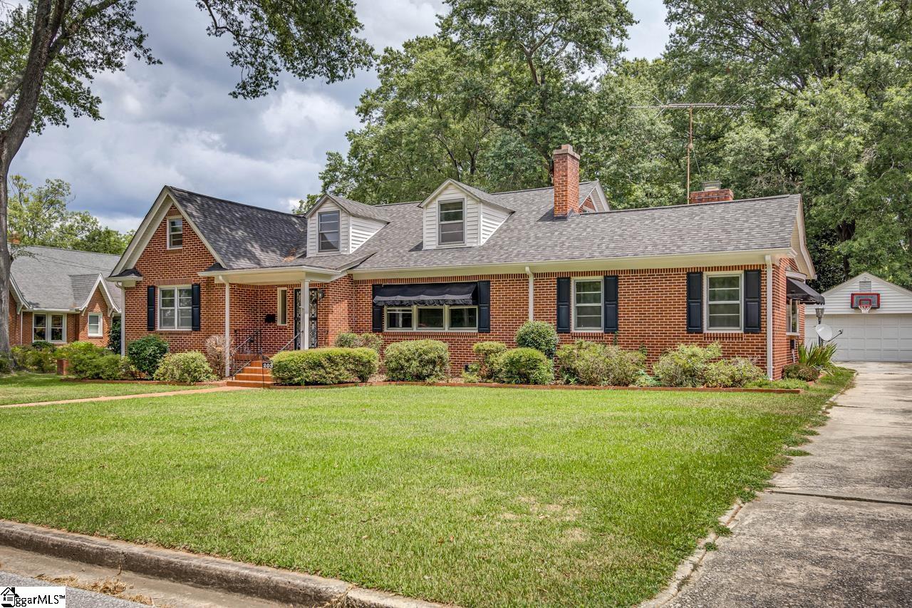 203 Chestnut Street Clinton, SC 29325 - Photo 2 of 36 Gallery Image 2