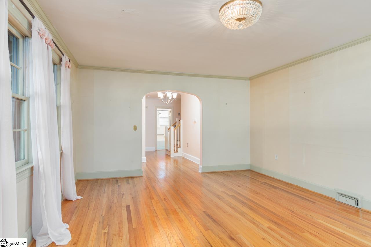203 Chestnut Street Clinton, SC 29325 - Photo 3 of 36 Gallery Image 3