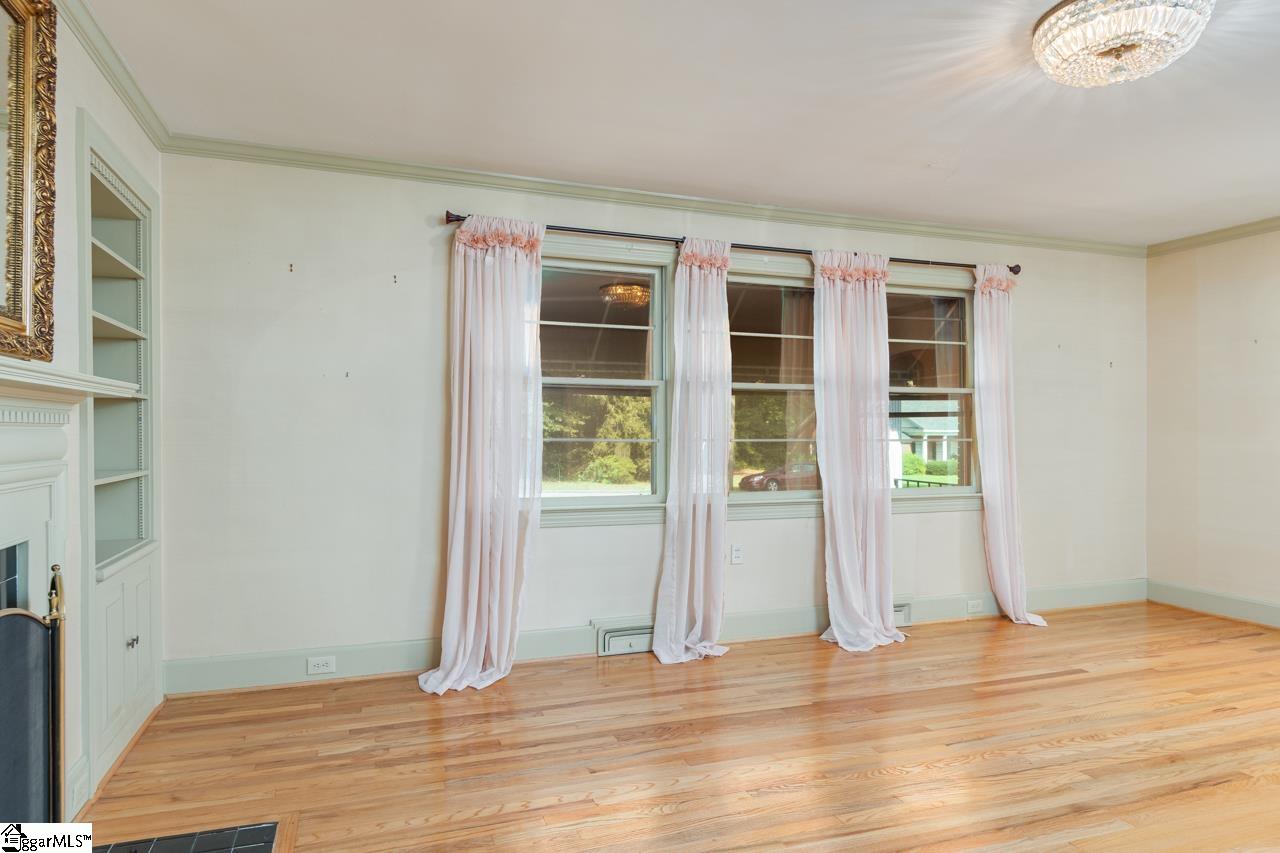 203 Chestnut Street Clinton, SC 29325 - Photo 4 of 36 Gallery Image 4