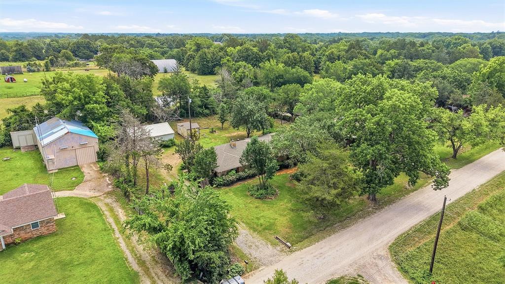 510 Cleve Cole Road Denison, TX 75021 - Photo 2 of 39