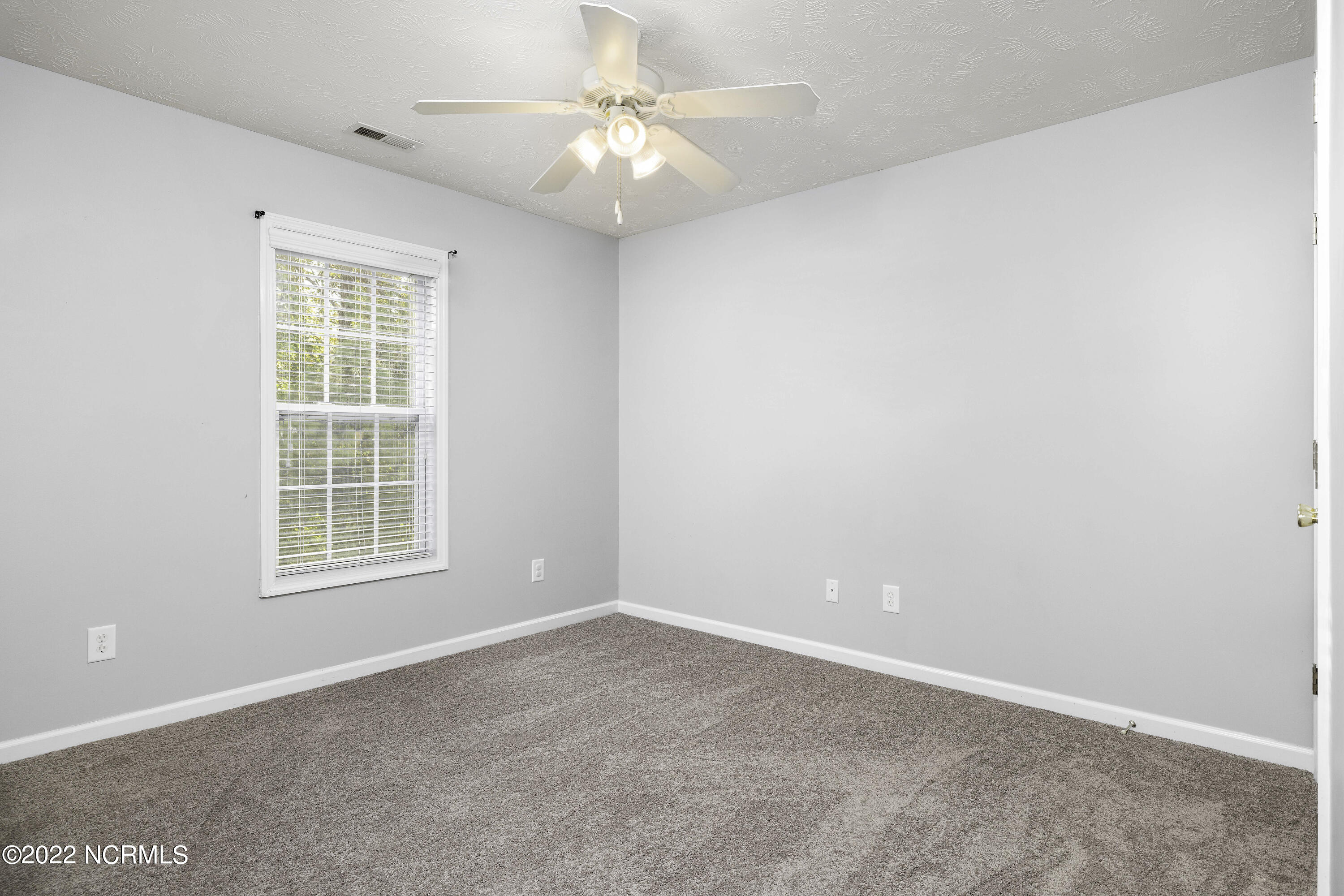 257 Rutherford Way Jacksonville, NC 28540 - Photo 20 of 25 Bedroom 3
